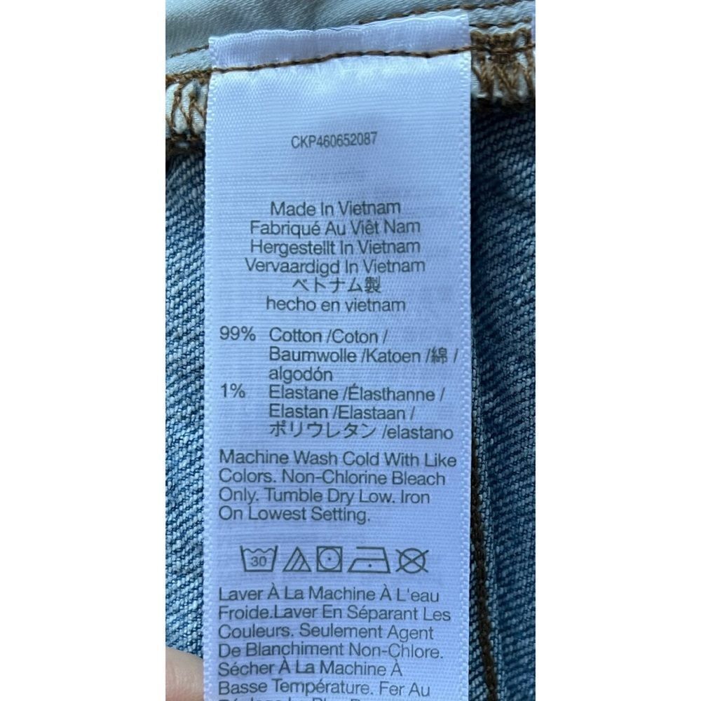 NWT Madewell High-Rise Denim Shorts in Astell Wash: Ripped Edition, Size 32 - Picture 10 of 14